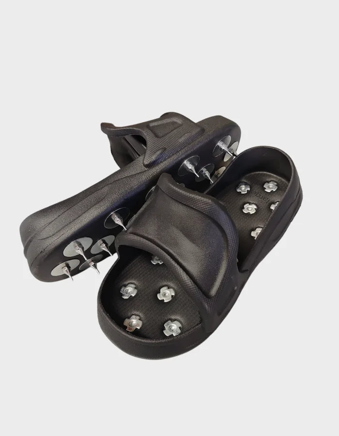 Slip-on Spike shoes pro